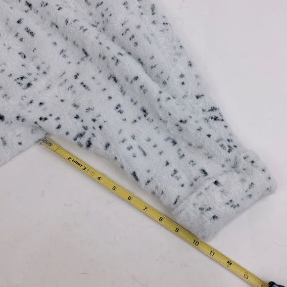 Calligraphie Soft Mock Turtleneck Sweater 3 Quarter sleeve Crop White Black XL - Picture 12 of 13